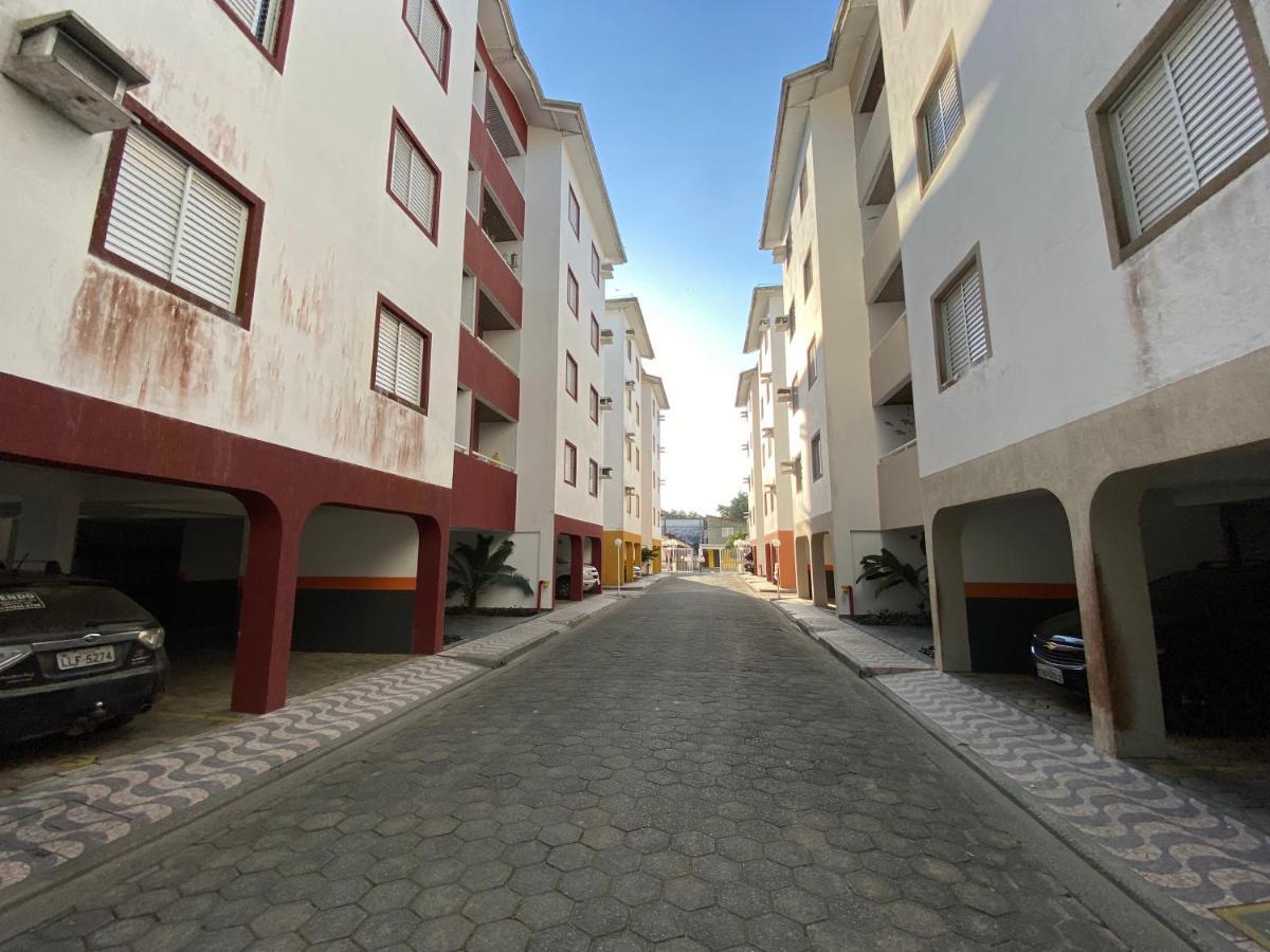 Ap Com Piscina, Churrasqueiras, Ar Condicionado, Ate 08 Adultos Apartamento *